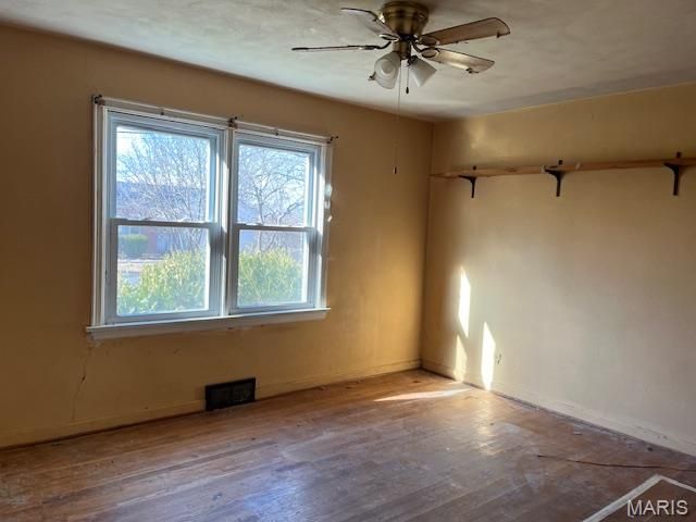 907 Oak Drive, Fenton, MO 63026