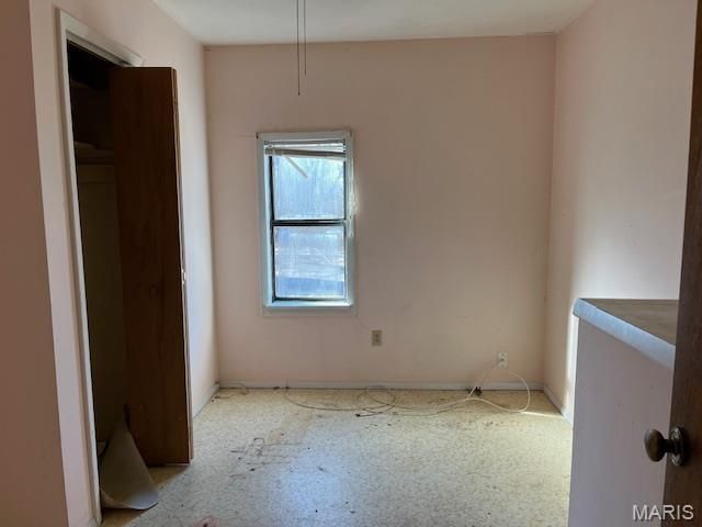 907 Oak Drive, Fenton, MO 63026