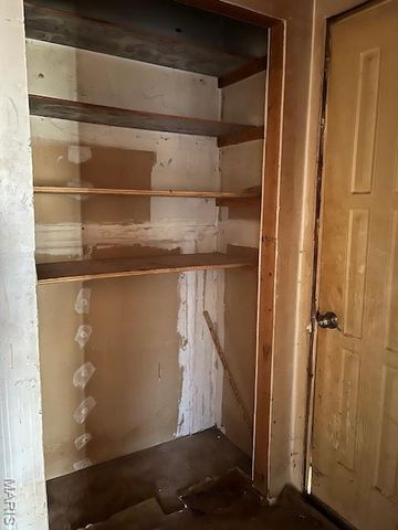 907 Oak Drive, Fenton, MO 63026