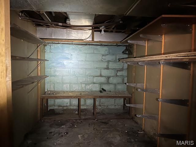 907 Oak Drive, Fenton, MO 63026