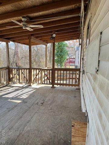 907 Oak Drive, Fenton, MO 63026