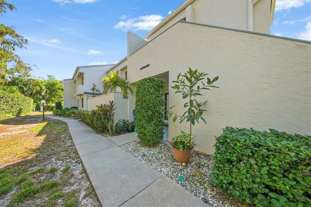 3080 Kings Lake BLVD # 7572, Naples, FL 34112