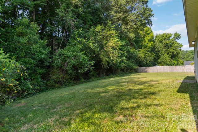 2721 Fairstone Avenue, Charlotte, NC 28269
