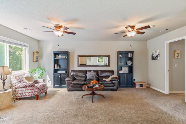 61131 Lodgepole Drive, Bend, OR 97702
