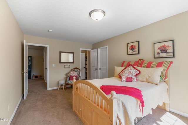 61131 Lodgepole Drive, Bend, OR 97702