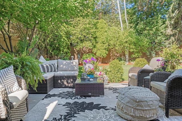 61131 Lodgepole Drive, Bend, OR 97702