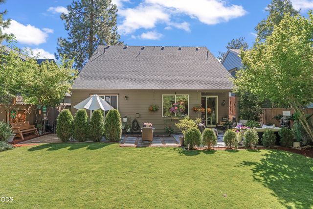 61131 Lodgepole Drive, Bend, OR 97702