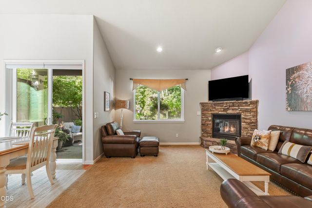 61131 Lodgepole Drive, Bend, OR 97702