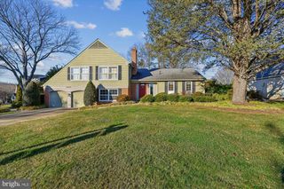 9025 PADDOCK, Potomac, MD 20854