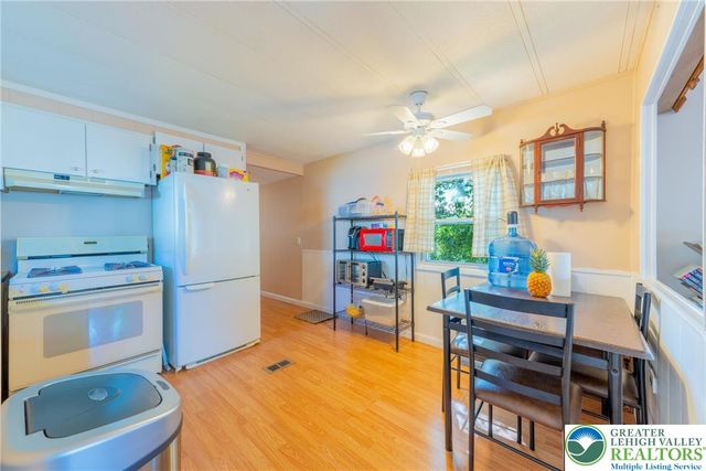 1190 Grange Road O4, Allentown City, PA 18106