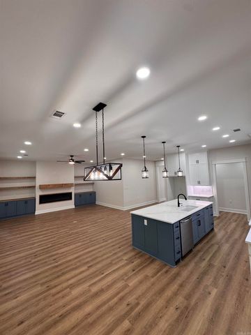 416 Court Street, Bryant, AR 72022