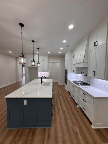 416 Court Street, Bryant, AR 72022