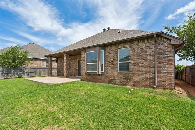 2916 Kingswood Drive, Norman, OK 73071