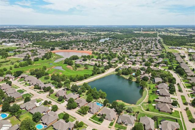 2916 Kingswood Drive, Norman, OK 73071