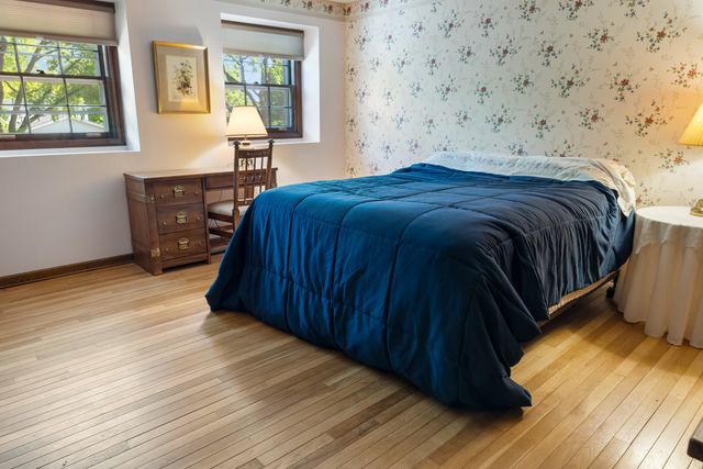 1131 Laureli Circle, Naperville, IL 60540