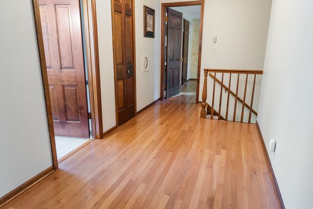 1131 Laureli Circle, Naperville, IL 60540