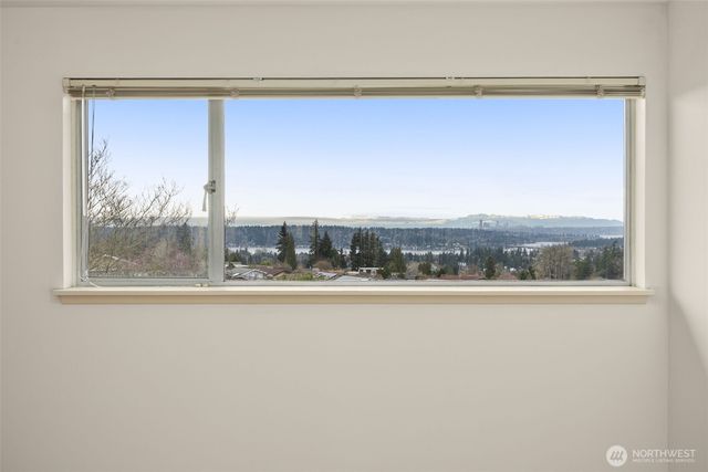 4360 Somerset Boulevard SE, Bellevue, WA 98006