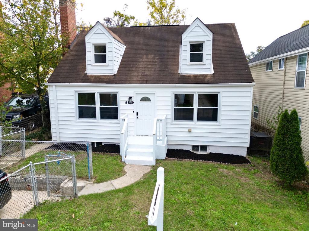 5819 CROWN ST, Capitol Heights, MD 20743