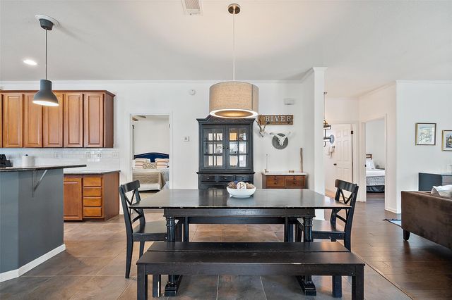 415 Angel Fire RD, Dripping Springs, TX 78620