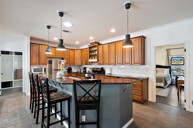 415 Angel Fire RD, Dripping Springs, TX 78620