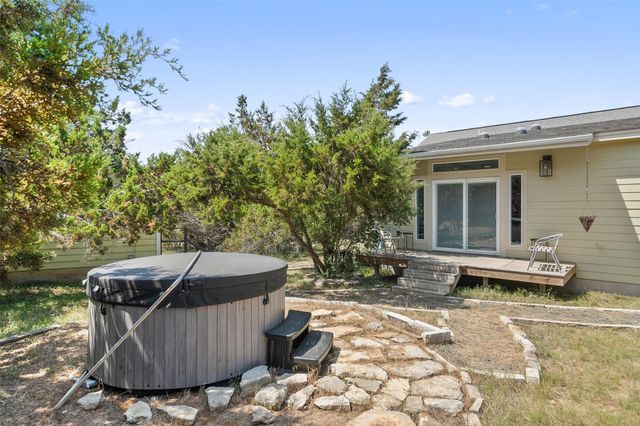 415 Angel Fire RD, Dripping Springs, TX 78620