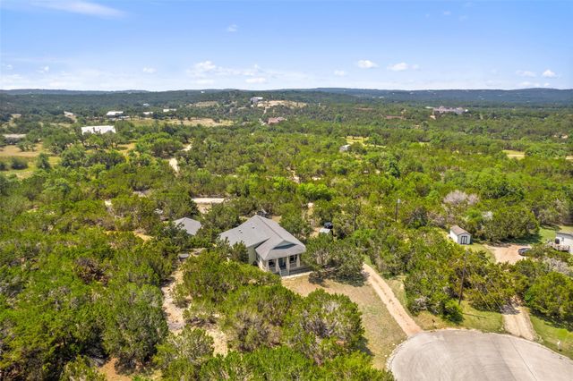 415 Angel Fire RD, Dripping Springs, TX 78620