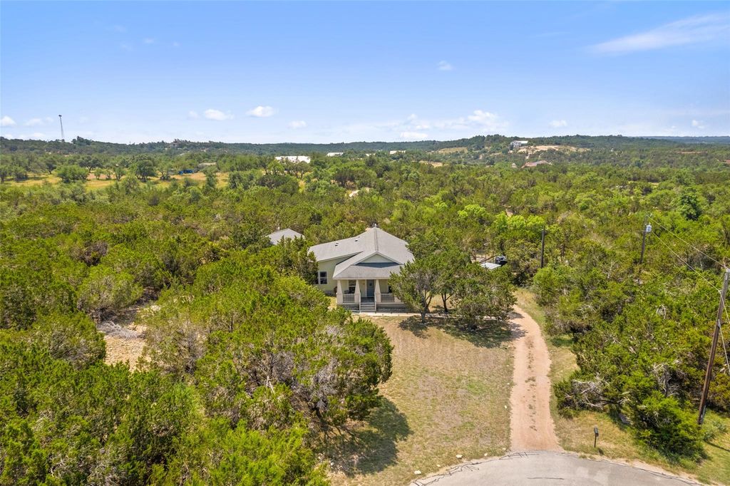415 Angel Fire RD, Dripping Springs, TX 78620