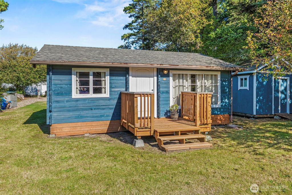 1505 201st Street, Ocean Park, WA 98640