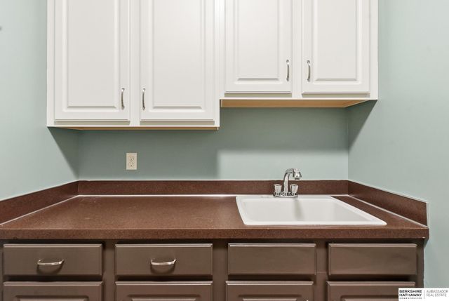 1006 S 197th Circle, Elkhorn, NE 68022