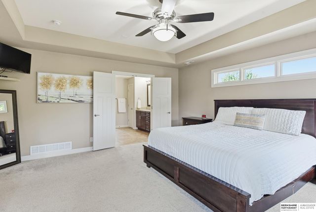 1006 S 197th Circle, Elkhorn, NE 68022