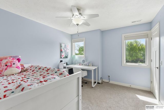 1006 S 197th Circle, Elkhorn, NE 68022