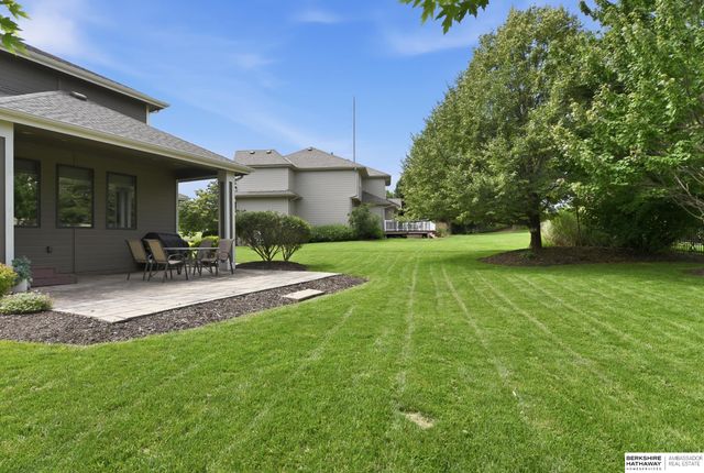 1006 S 197th Circle, Elkhorn, NE 68022