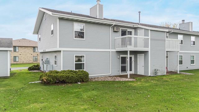 1313 WITTMANN PARK LANE, Menasha, WI 54952