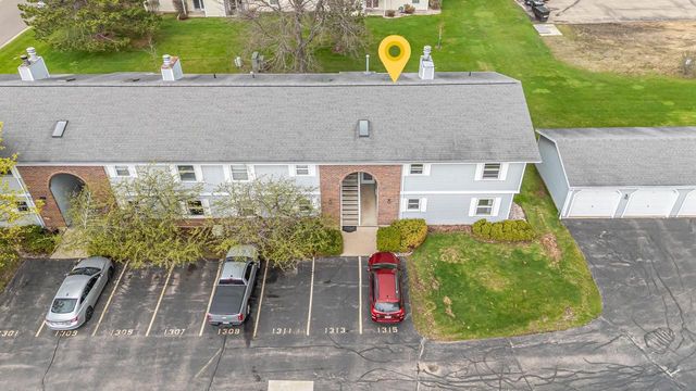 1313 WITTMANN PARK LANE, Menasha, WI 54952