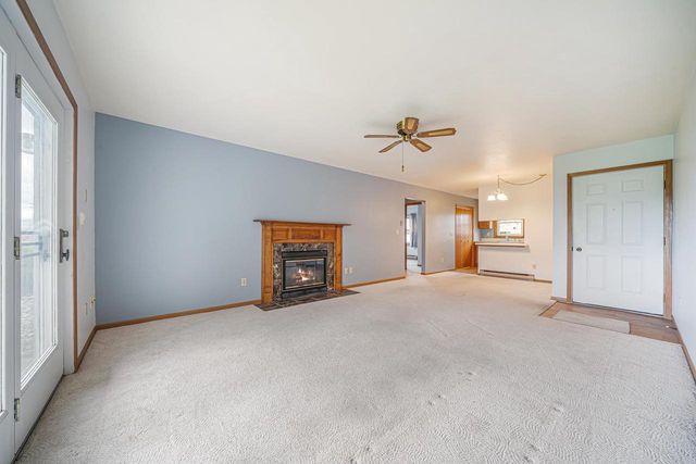 1313 WITTMANN PARK LANE, Menasha, WI 54952
