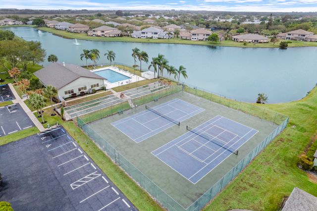 1765 S Dovetail Drive, Fort Pierce, FL 34982