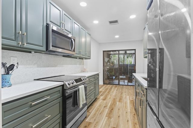 1765 S Dovetail Drive, Fort Pierce, FL 34982