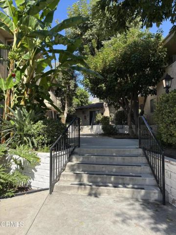 2750 Piedmont Avenue 14, Montrose, CA 91020