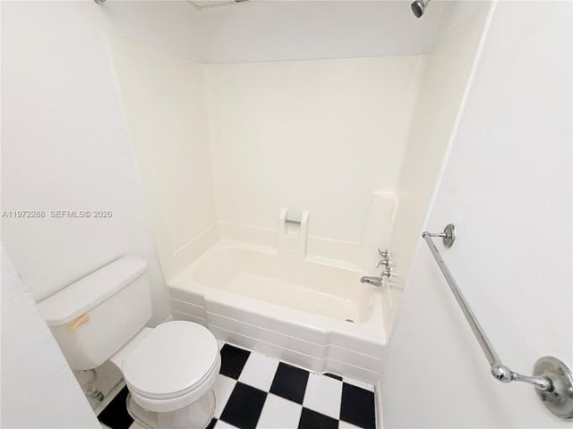 2800 NW 56th Avenue F403, Lauderhill, FL 33313