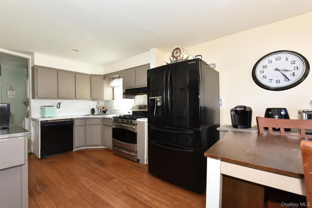 3680 Stokes Avenue, Bethpage, NY 11714