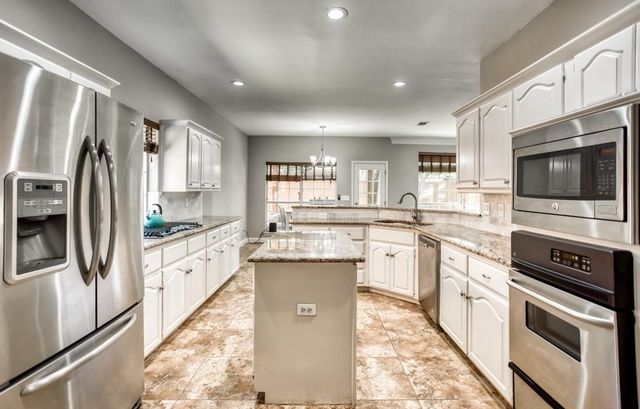 5421 N Briar Ridge Circle, Mckinney, TX 75072