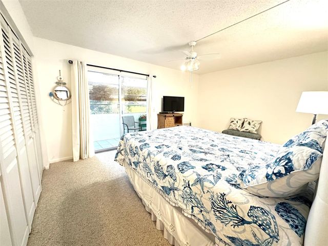131 Oakridge J 131, Deerfield Beach, FL 33442