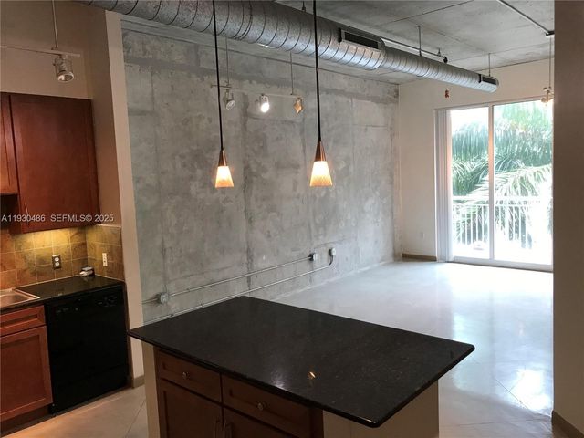 2001 Biscayne Blvd 2405, Miami, FL 33137