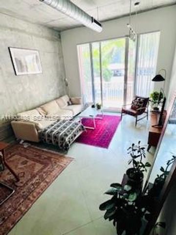 2001 Biscayne Blvd 2405, Miami, FL 33137