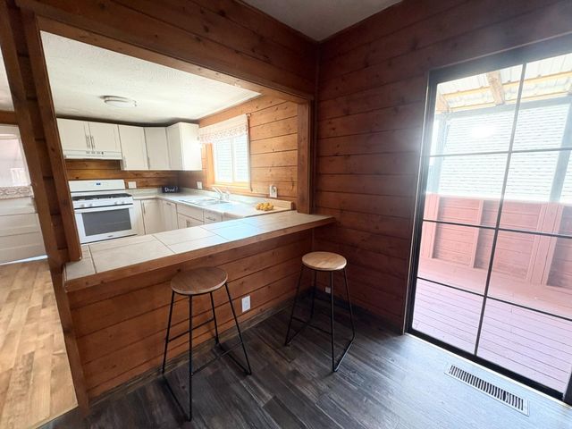 110 Church St, Jackson, CA 95642