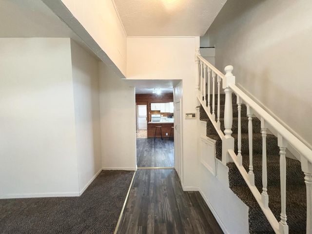 110 Church St, Jackson, CA 95642