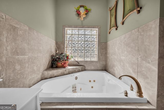 141 Shadow Walk Drive, Mount Airy, GA 30563