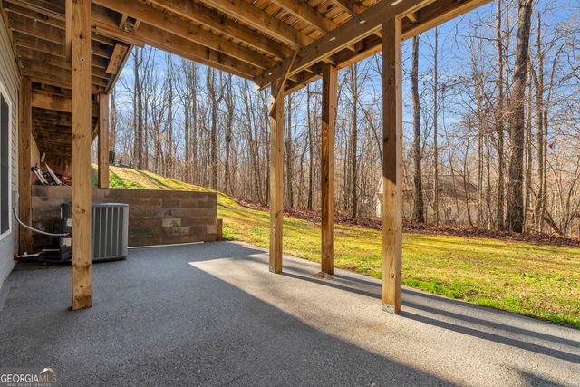 141 Shadow Walk Drive, Mount Airy, GA 30563