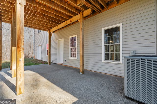 141 Shadow Walk Drive, Mount Airy, GA 30563