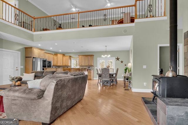 141 Shadow Walk Drive, Mount Airy, GA 30563